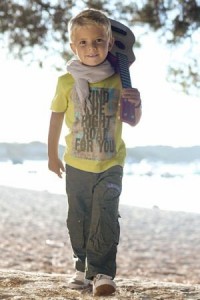 ملابس الأطفال: تيشورت و سروال صيفي للأولاد