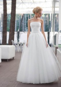 صور فساتين زفاف 2014 : فستان الاميرة 9