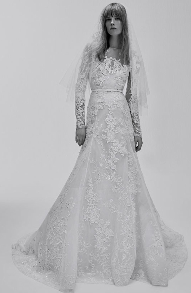 فستان زفاف من تصميم إيلي صعب 